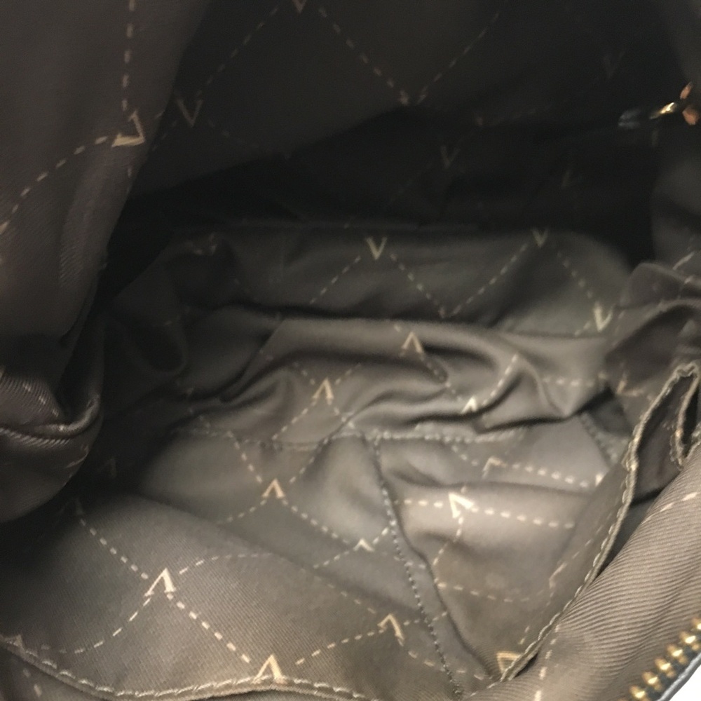 Vince Camuto Leather Crossbody Shoulder Bag Black Expandable Gold Zipper Detail - Picture 15 of 15